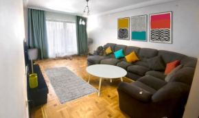 Cosy One bedroom Apartment near Opera, Tumanyan & Pushkin streets, by Zoravor church, Self Check In, City Centre, Yerevan